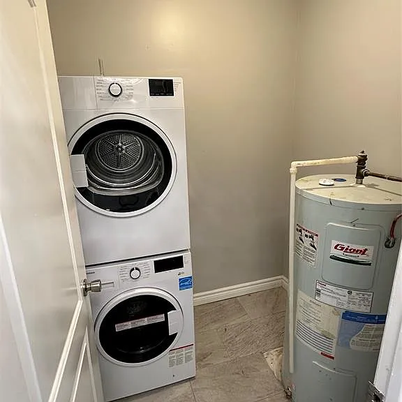 222 Saint Clair St #108 — Photo 4