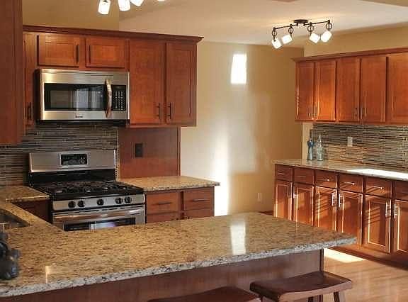 3rd image of N62W24082 Hickory Dr