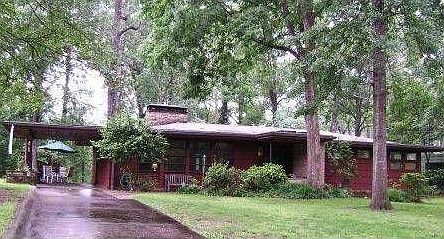 1st image of 12 Windsor Dr
