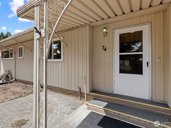3rd image of 930 Trosper Road SW #74