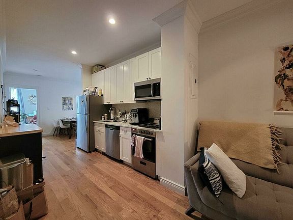 2nd image of 242 W 122nd St #6