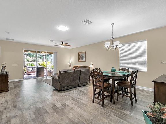5th image of 3616 Solana Cir