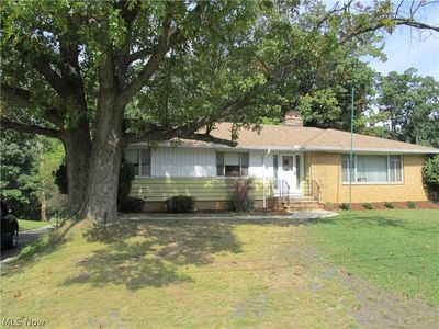 2593 Shady Ln, Seven Hills, OH, 44131