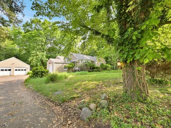 672 Birchwood Dr, Wyckoff Twp., NJ 07481