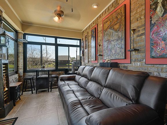 4th image of 13225 Meadowland Ct