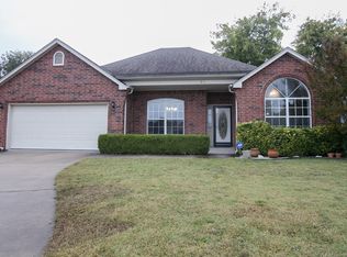 8002 E 27th Pl, Tulsa, OK 74129