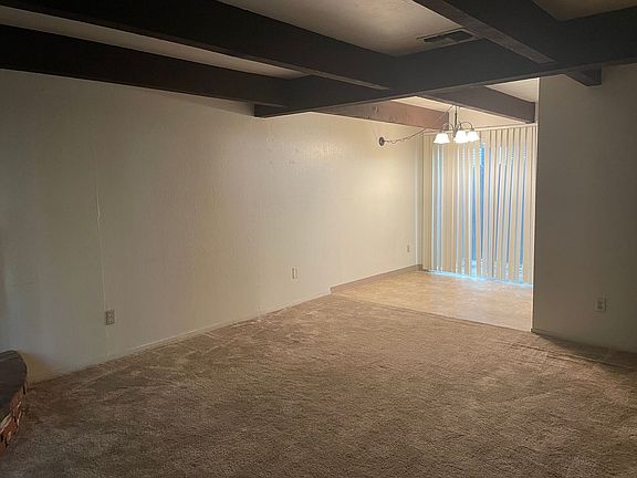 3rd image of 2721 F St APT 3