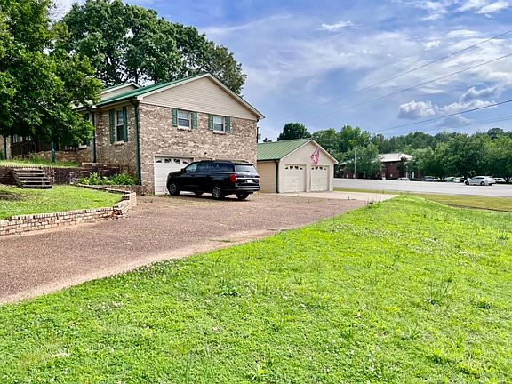 2nd image of 102 Chaparral Dr