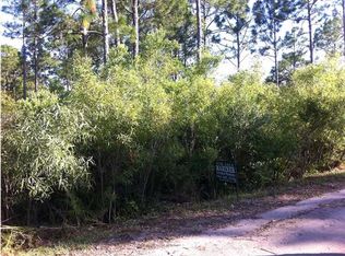 746 Buck Rd, Eastpoint, FL 32328