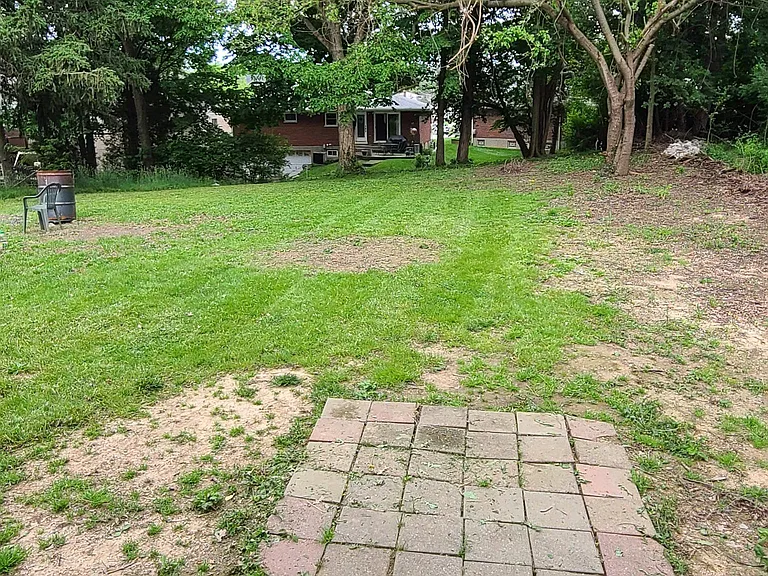 824 Neeb Rd — Photo 7