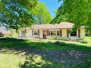 7384 S Division St, Oakland City, IN 47660