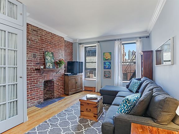 2nd image of 420 W 47th St APT 5E