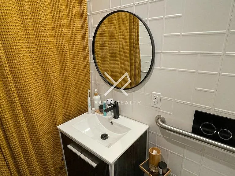 812 Saint Johns Pl #1F — Photo 9