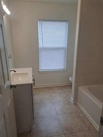 2424-26 Independence St — Photo 15