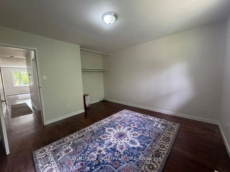 30 Kenilworth Rd #UPPER — Photo 17