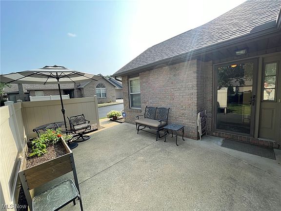 4th image of 1430 Tewksbury Cir