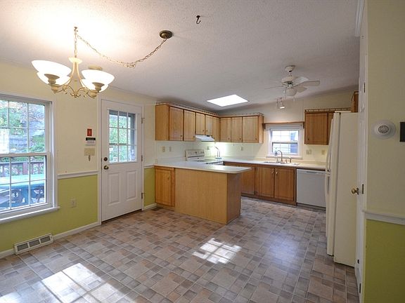 2nd image of 47 Washington St Lot 45