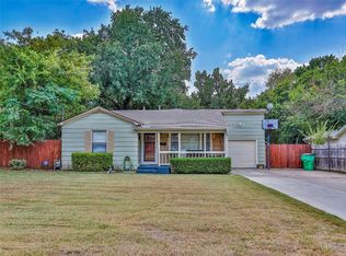 216 E Tennie St, Gainesville, TX 76240