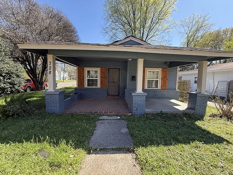 728 N Holmes St — Photo 2