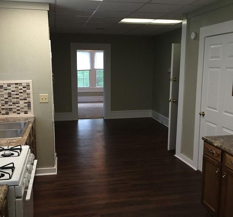1st image of 1044 Dalzell St APT 4