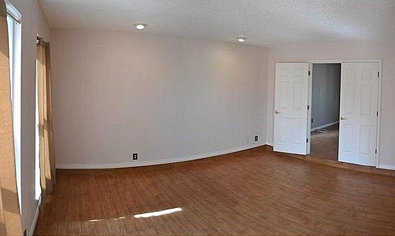 3rd image of 5913 Via Robles Ln