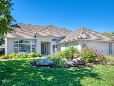 2231 E Pryor Dr, Fresno, CA, 93720