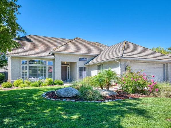 2231 E Pryor Dr, Fresno, CA 93720