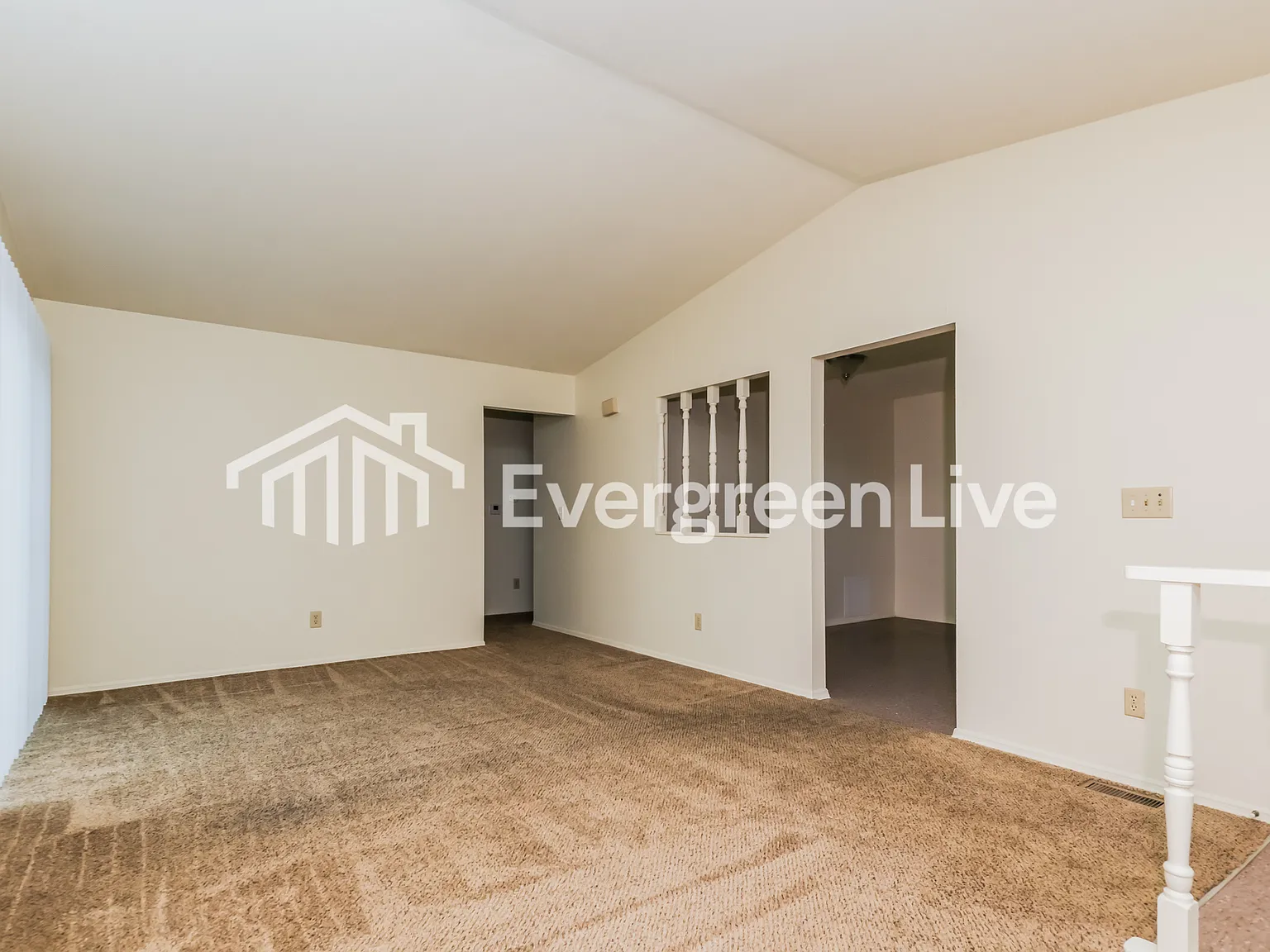 3 bed, 2.0 bath, 1121 sqft, $1,495 — Photo 3