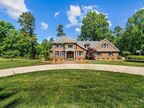 2nd image of 26 Olympic Ln