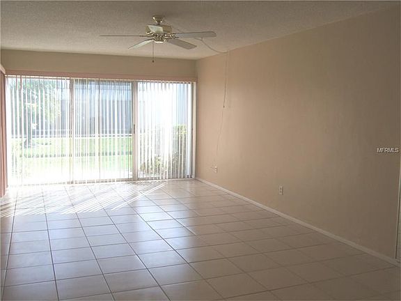 4th image of 2060 Marilyn St APT 125