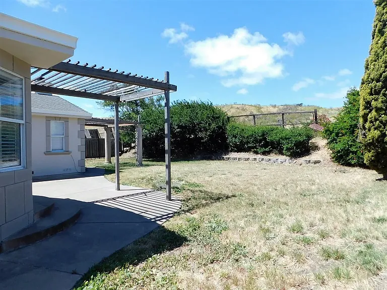 5047 Oakbrook Cir — Photo 9
