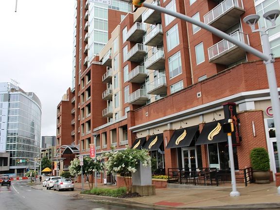 3rd image of 600 12th Ave S APT 518