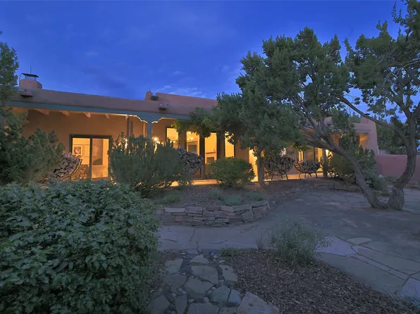 75 Camino Cabo, Santa Fe, NM 87508