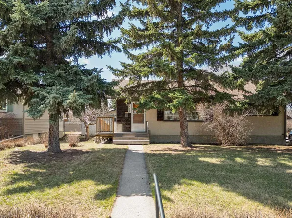 10504 45th St NW, Edmonton, AB T6A 1X3