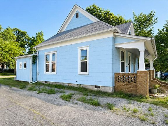 2nd image of 209 W 8th St