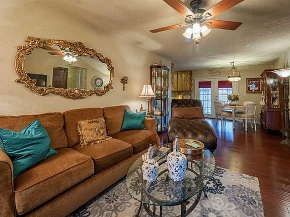 2nd image of 4885 Park Vista Dr