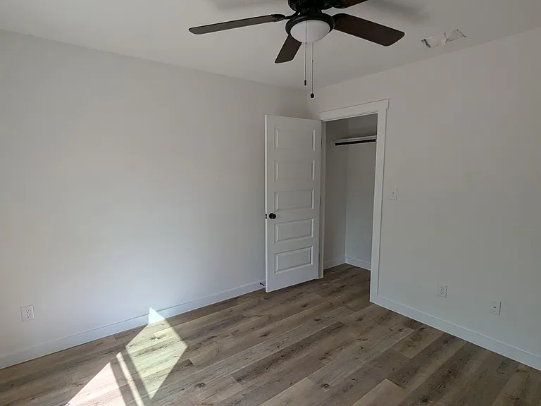 2105 Vista Rosa #B — Photo 21