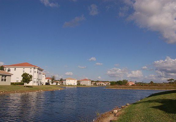 Lake View 