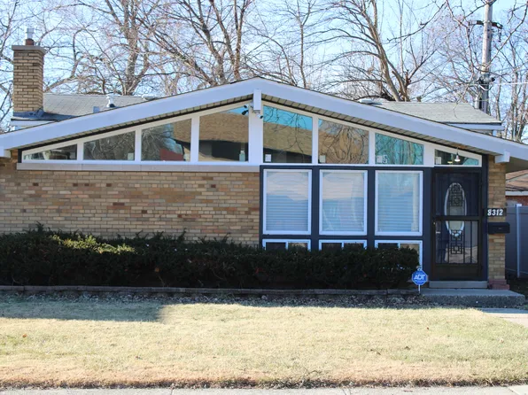 8312 S Kenwood Ave, Chicago, IL 60619
