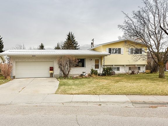 3rd image of 2039 McKinzie Ave