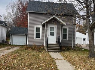 613 2nd St NW, Waseca, MN 56093