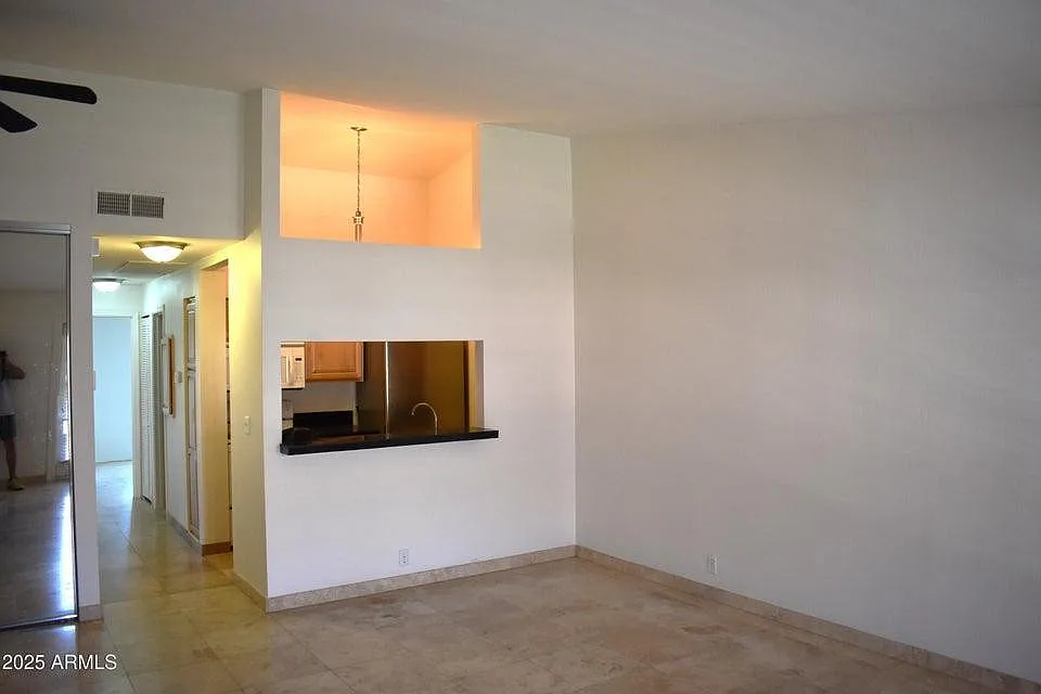 2 bed, 2.0 bath, 914 sqft, $1,225 — Photo 4