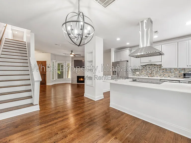 437 Clarkson Green St — Photo 6