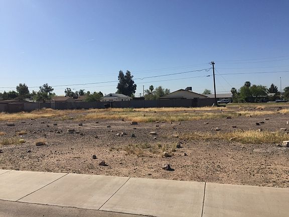 3rd image of 1143 E Tempe Dr