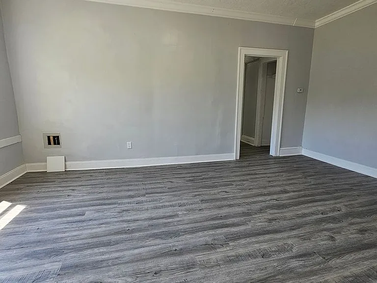 14201 Westropp Ave — Photo 35