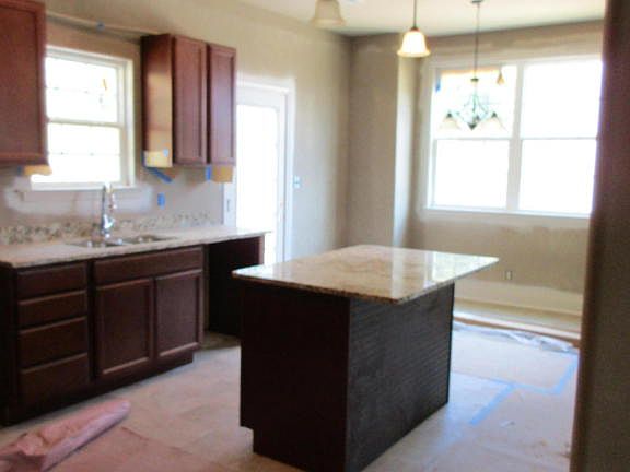 3rd image of 3048 Oakwood Hills Ln