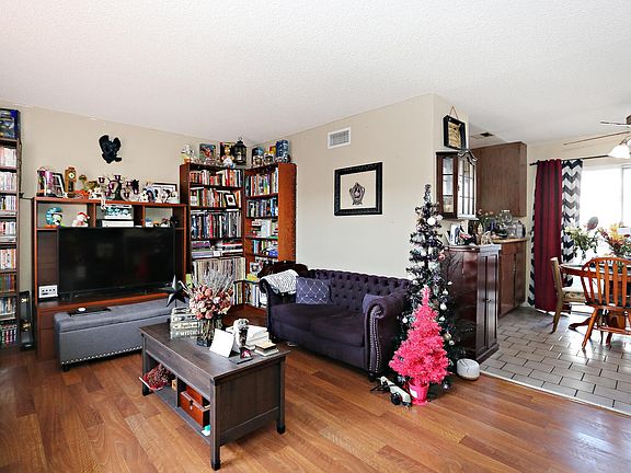 4th image of 1964 Lucas St Unit 4