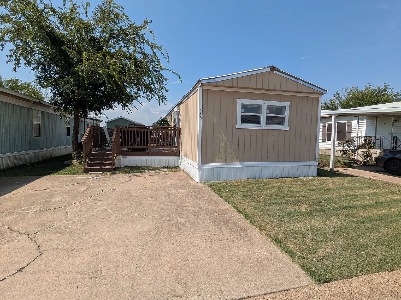 2 bed, 728 sqft, $1,750 — Photo 2
