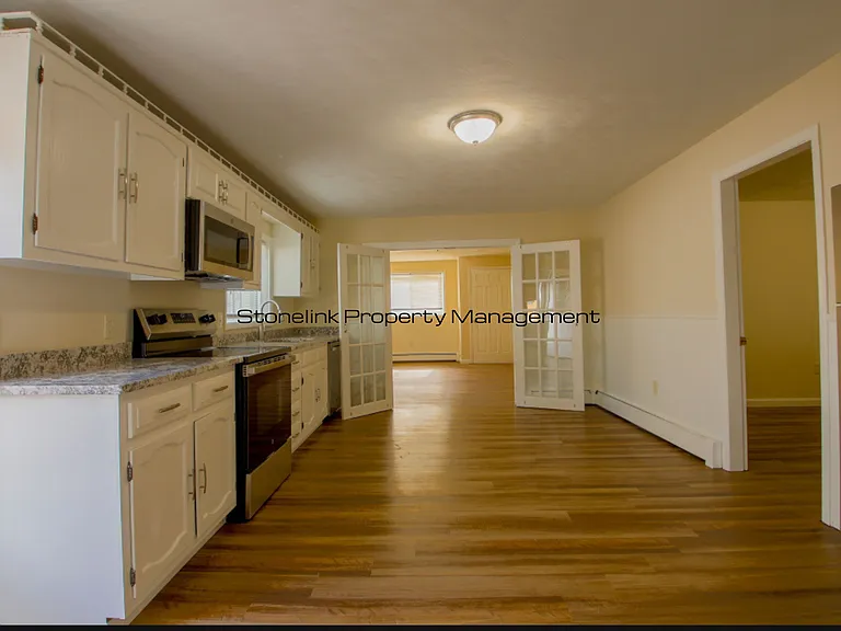 125 Broad St — Photo 2