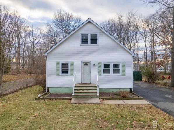 746 Spruce Rd, North Brunswick, NJ 08902